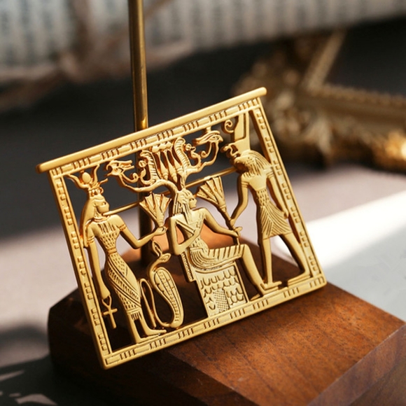 Egyptian Portrait Gold Metal Brooch - Picture 2 of 4